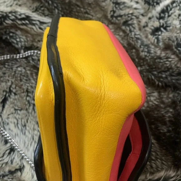 HOST PICK Marc By Marc Jacob’s Color Block 100% Cow Leather Crossbody - Picture 8 of 16